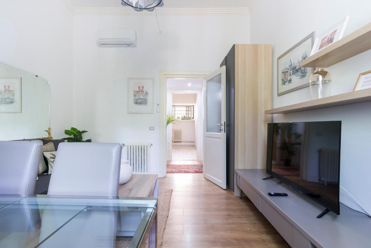 Ferienwohnung Tiber Majesty 25 Piazza Del Popolo Rom Exterior foto